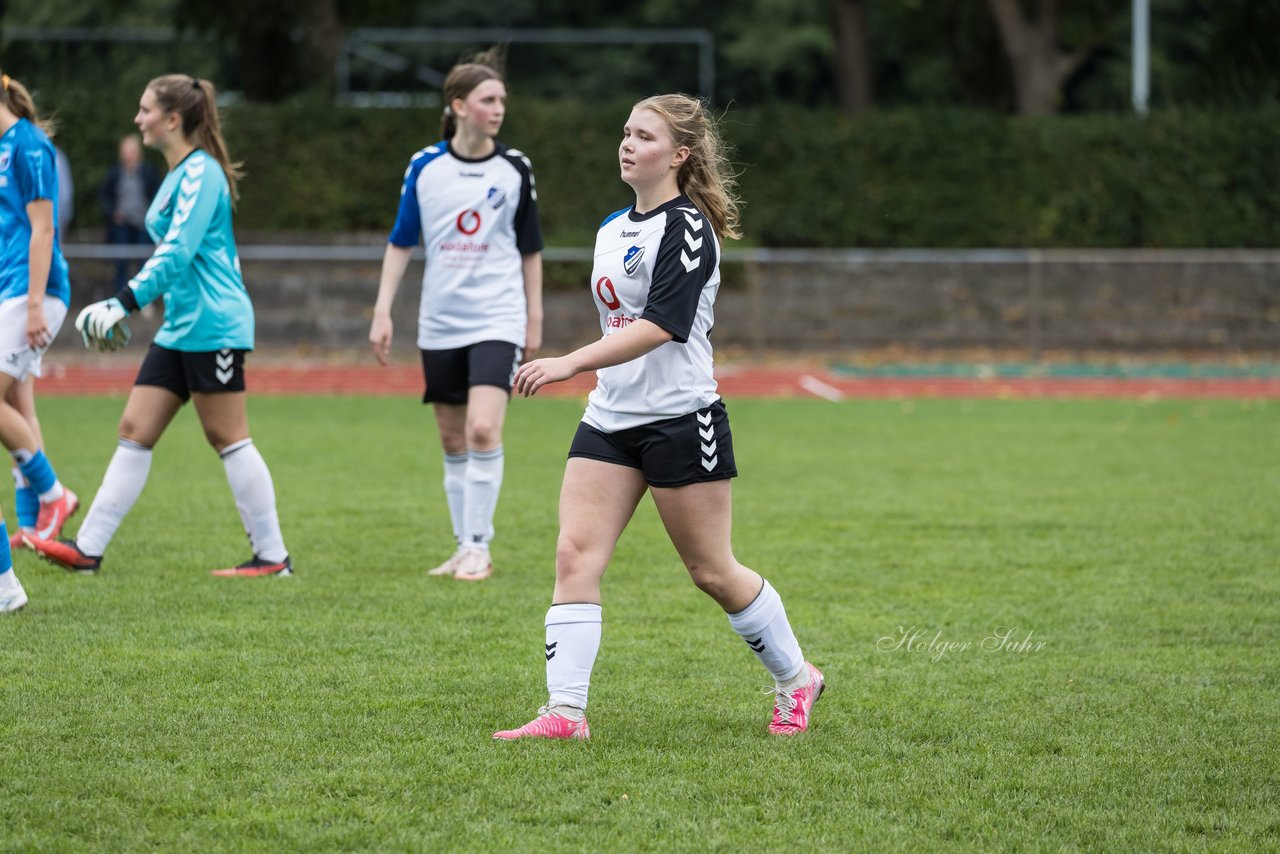 Bild 431 - wBJ VfL Pinneberg - Germania Schnelsen : Ergebnis: 15:1